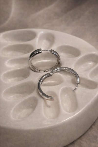 TAUPE Bijoux Afra Jointed Medium Size Silver Hoop Earrings
