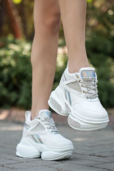 LEYDİ SHOES ΑΘΛΗΤΙΚΑ ΠΑΠΟΥΤΣΙΑ ΜΕ ΜΑΥΡΗ ΣΟΛΑ ΚΑΙ ΠΕΤΡΑ ΡΙΝΓΚΟ