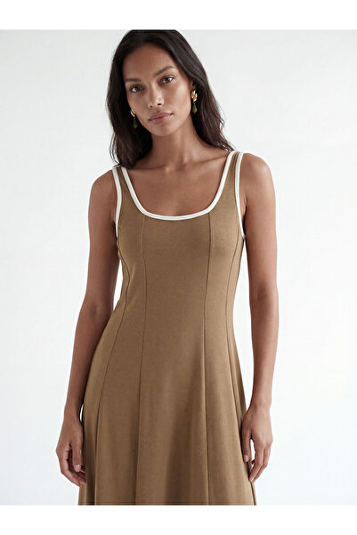 LC Waikiki LCW EVERYDAY Καφέ φόρεμα με λαιμόκοψη U και λουράκια με πεπλάμ