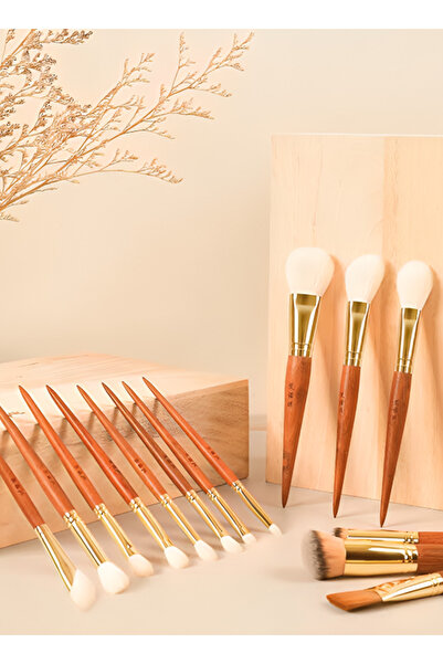 Yallabena 💎 13-Piece Professional Makeup Brush Set – Soft Wool Bristles 🖌️✨