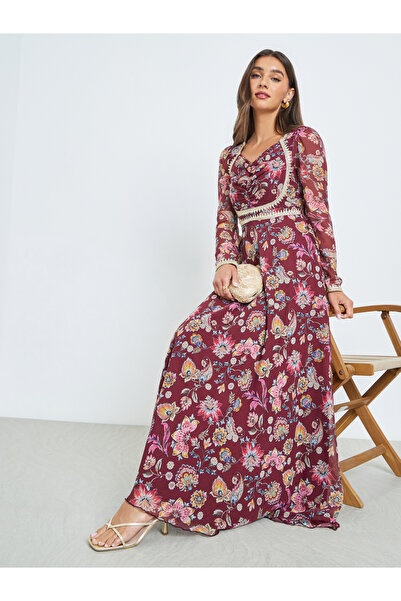 Styli Burgundy Sweetheart Neck Floral Maxi Dress