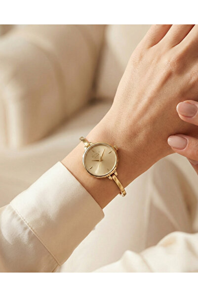 JG. Polo Club J.G. Polo Club Kadın Kelepçe Kol Saati Gold Quartz Mineral Cam ...