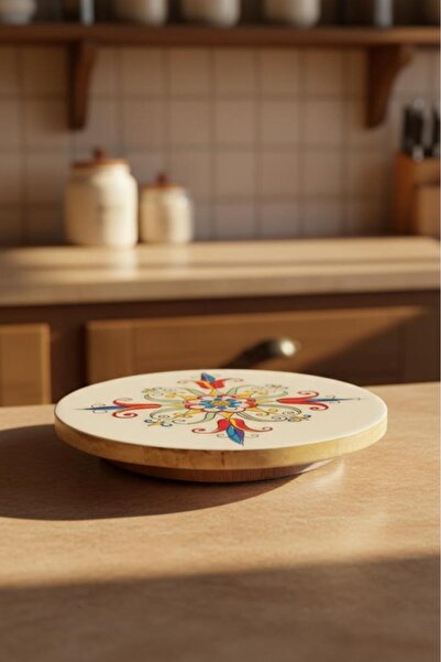 Bambum Gura - Mango Ağacından Dönen Sunum Tabağı Lale