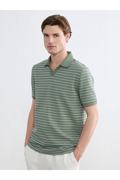 LC Waikiki تي شيرت مخطط بياقة روبا مطوية من UZG STORE للرجال الأنيقين