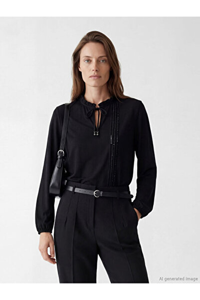 LC Waikiki بلوزة بأربطة Roba Yaka مرصّع بالأحجار ذات كشكشة أنيقة من UZG STORE