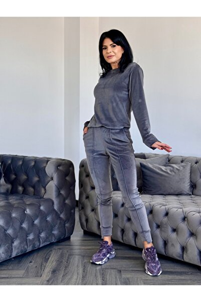 RAMONA BADESCU EXCLUSIVE Fine velvet tracksuit with loose blouse and tapered ...