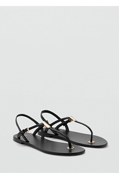 MANGO Woman Metal detaylı deri sandalet