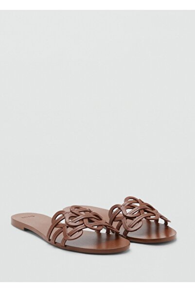 MANGO Woman İç içe geçmiş kayışlı deri sandalet