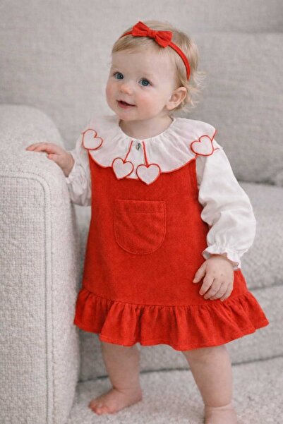 krm kerem bebe طقم بناتي من قميص منقوش وفستان قماش مجدّل مخمل بحمالات من إيبر...