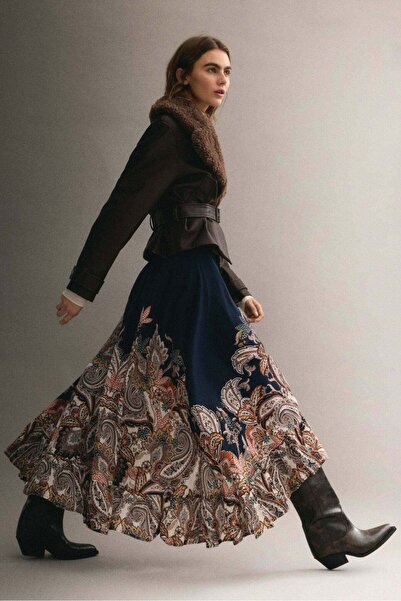 H&M تنورة ماكسي مزينة بالكشكشة