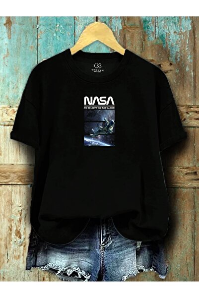 qubo sportswear & company تي شيرت أسود بأكمام قصيرة ورقبة دائرية من القطن الم...