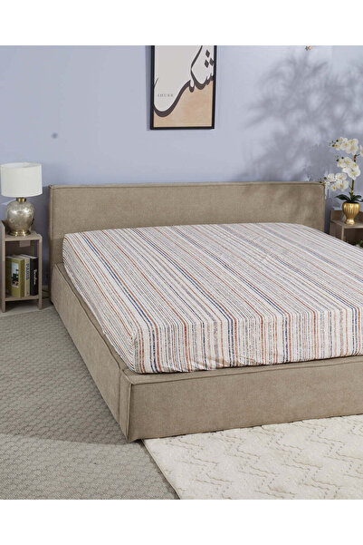 REDTAG ملاءة مطاطية مقاس كوين مطبوع بخطوط متعددة الألوان