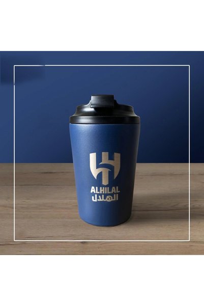 co arma A rust-resistant stainless steel mug, suitable for hot and cold drinks, featuring the Al-Hilal club logo.