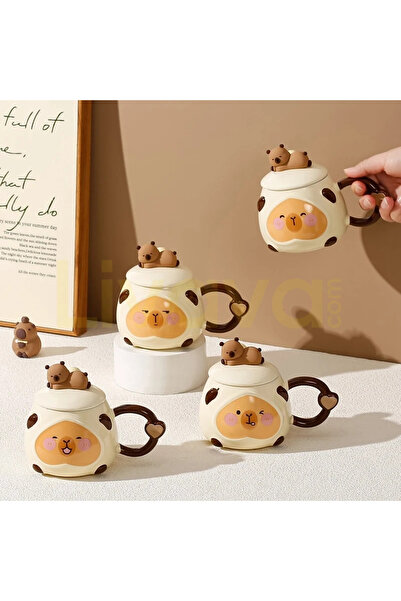 Livava Ceramic Mug with Capybara Figure, Lid, and Heart-Shaped Handle