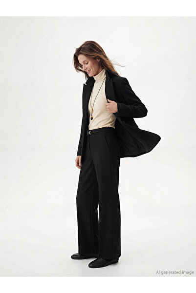 LC Waikiki Γυναικείο παντελόνι YK PLUS Standard Fit με λεπτομέρεια αγκράφας