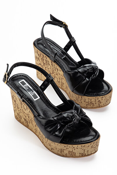 RİSSOLİ Черни набръчкани дамски сандали с платформа от лакирана кожа