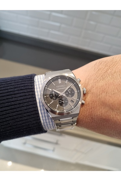 Seiko Black Dial with Calendar Steel Strap, Sapphire Glass 10 Atm Waterproof ...