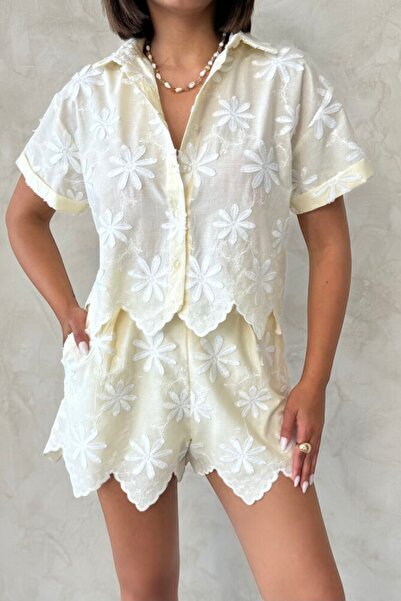 Cistern İstanbul Women's Floral Embroidered Shirt