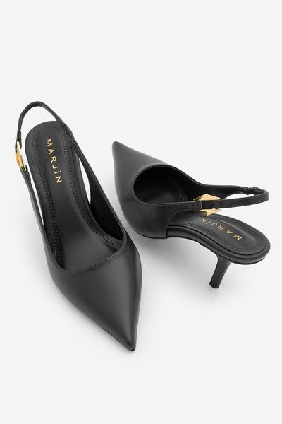 Marjin Kadın Stiletto Sivri Burun Arkası Açık Lastikli Altın Tokalı Kısa İnce...