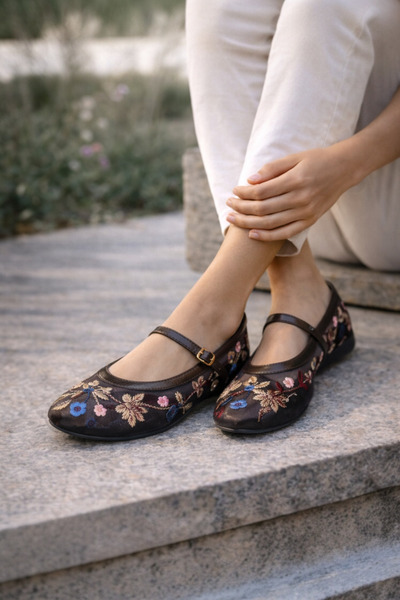 Noliva Kadın Kahve Çiçek Nakışlı Mary Jane Babet Günlük Rahat Babet Ayakkabı