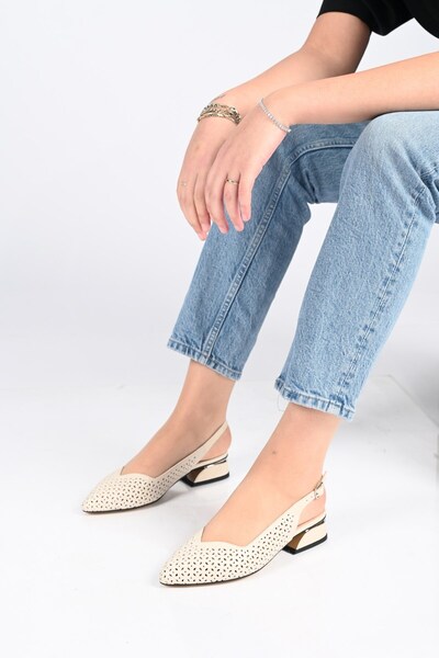 Bestello Παπούτσια με καρφιά Neolit ​​με μυτερή σόλα Χοντρό τακούνι τεμαχίων ...