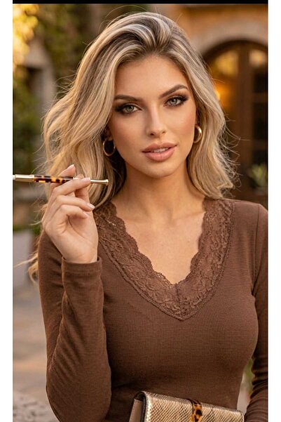 Lufthimm Women's Lace Detailed V-Neck Viscose Bluz