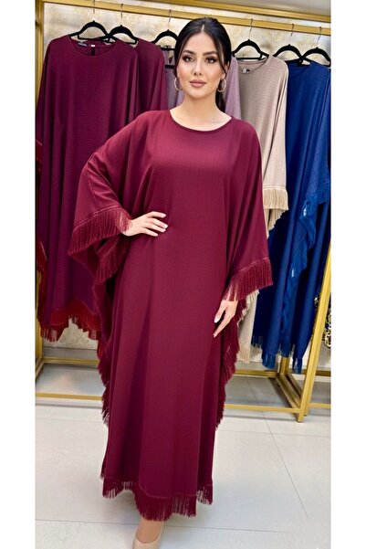 ONE WAY FASHION A dress with an accessory on the sleeves