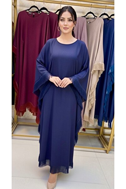 ONE WAY FASHION A dress with an accessory on the sleeves