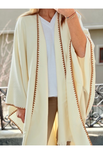 who knows ¿ Cream Color Knitwear Poncho Shawl Women's Clothing Accessory