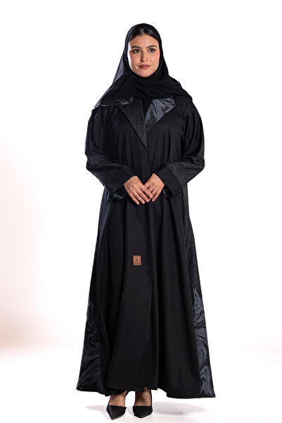 Hasnaa Abaya Al Safa abaya with Jacquard insert at the back