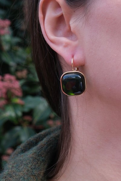 YENGEÇ Square Green Gold Detail Earrings