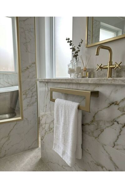 Generic Brand Modern Organizer Kitchen Wall Mounted Shelf with Towel Rack Metal Bathroom Shelf and Towel Holder Gold