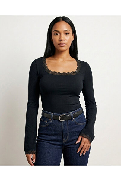 FOORS Lace Detailed Square Collar Viscose Blouse