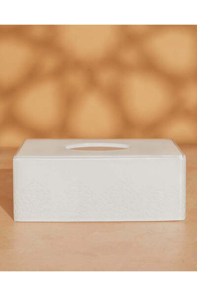 REDTAG غطاء علبة مناديل ورقية مستطيل كلاسيكي أبيض