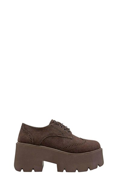Moulin Shoes حذاء موكاسين نسائي بني جلد سويدي ذو نعل عالٍ وأربطة
