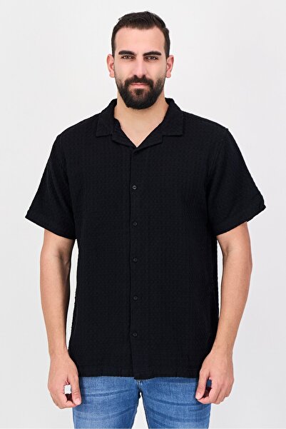 Nautica قميص رجالي كاجوال بأكمام قصيرة وقصّة عادية، أسود