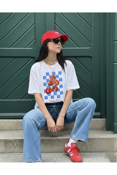 libukes Beyaz Unisex Oversize Domates ve Dama Baskılı Kısa Kollu Tişört