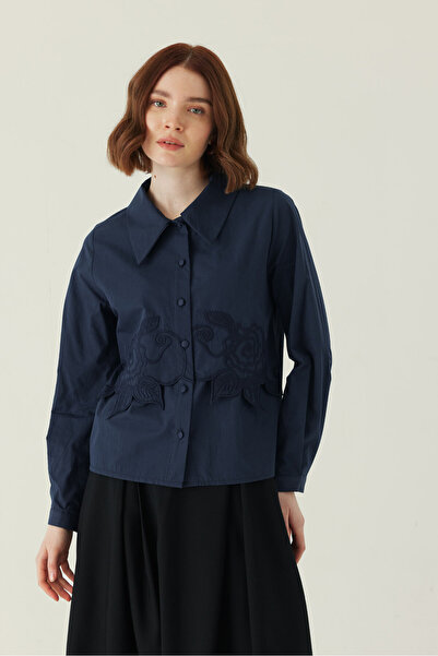ZÜLAYS Gül Nakışlı Poplin Gömlek Lacivert