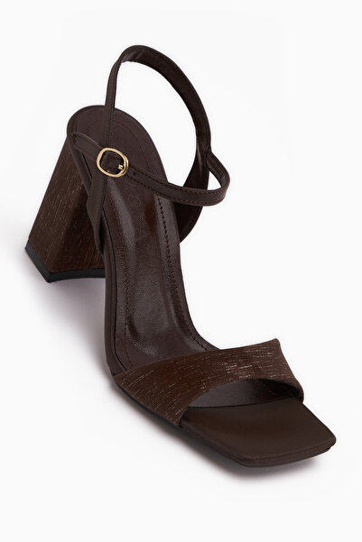 Limoya Janica Kahve Bilekten Tokalı Kalın Topuklu Kadın Sandalet