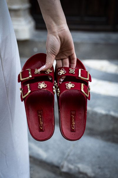 CAPRİ MODA Women's Double Buckled Comfortable Sole with Butterfly Accessories Daily Summer Wear Slipper
