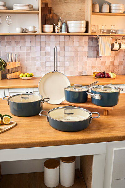 Karaca x Refika Swiss Crystal 9 Parça Tencere Seti Navy Blue