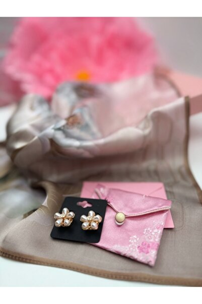 LA FIGURA Soft Blossom & Pearls gift set: silk scarf, pearl cufflinks
