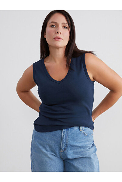 LC Waikiki Peak New Season Large Size V-Neck Women's Undershirt