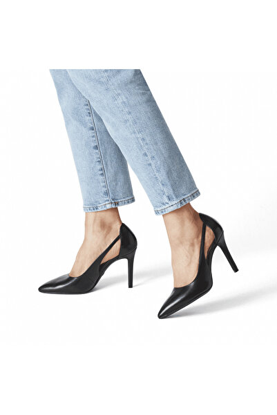 Tamaris Black Leather Shoes