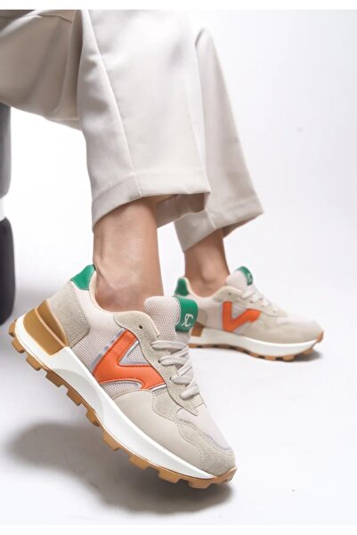 ZBCLUB Noah Cream Lace-Up Sneakers