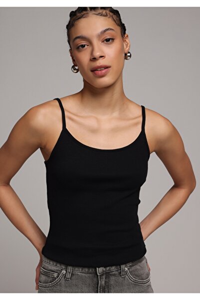 Colin's Slim Fit Women's Black Undershirt