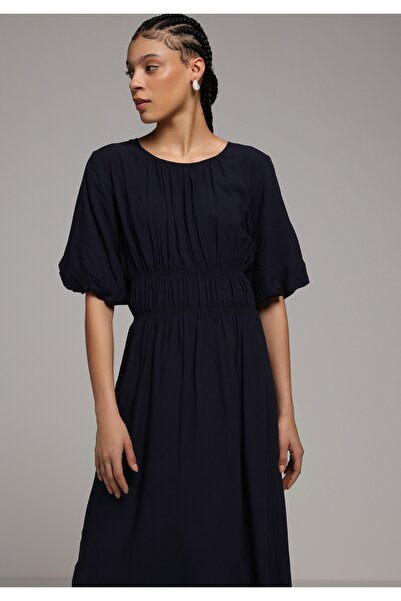 Colin's Ženska haljina u tamnoplavoj boji standardnog kroja