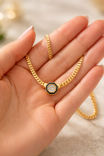 POYASE Serenay Necklace Black Framed Stone Detailed Gold Color Chain Necklace Stylish and Modern Women's Necklace