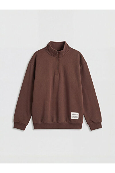 LC Waikiki Sweatshirt pentru băieți cu guler Roba, din colecția Shining Store...