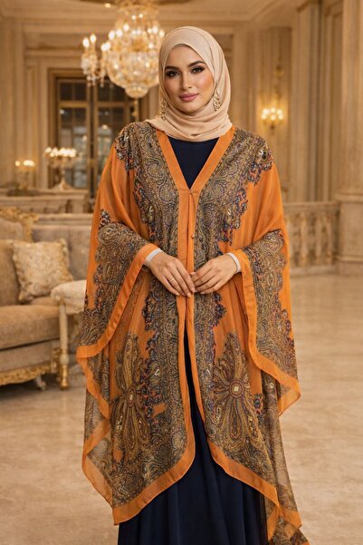 Verona Luxurious women's shawl with an oriental pattern and a short inner lining